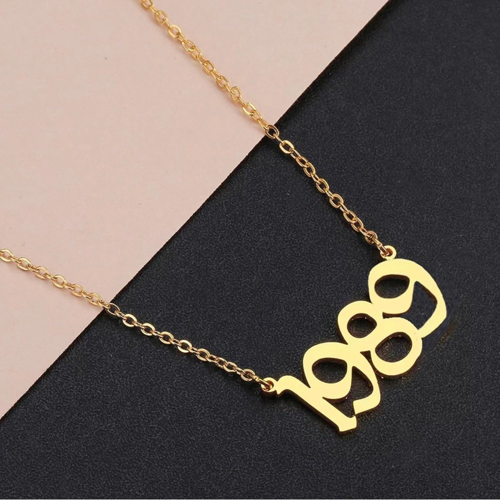 Taylor Swift Gold 1989 Necklace